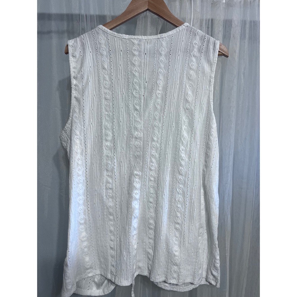 Cato Womens Plus 22/24W White Pointelle Ruched Front‎ V-Neck Sleeveless Tank Top - Picture 2 of 3